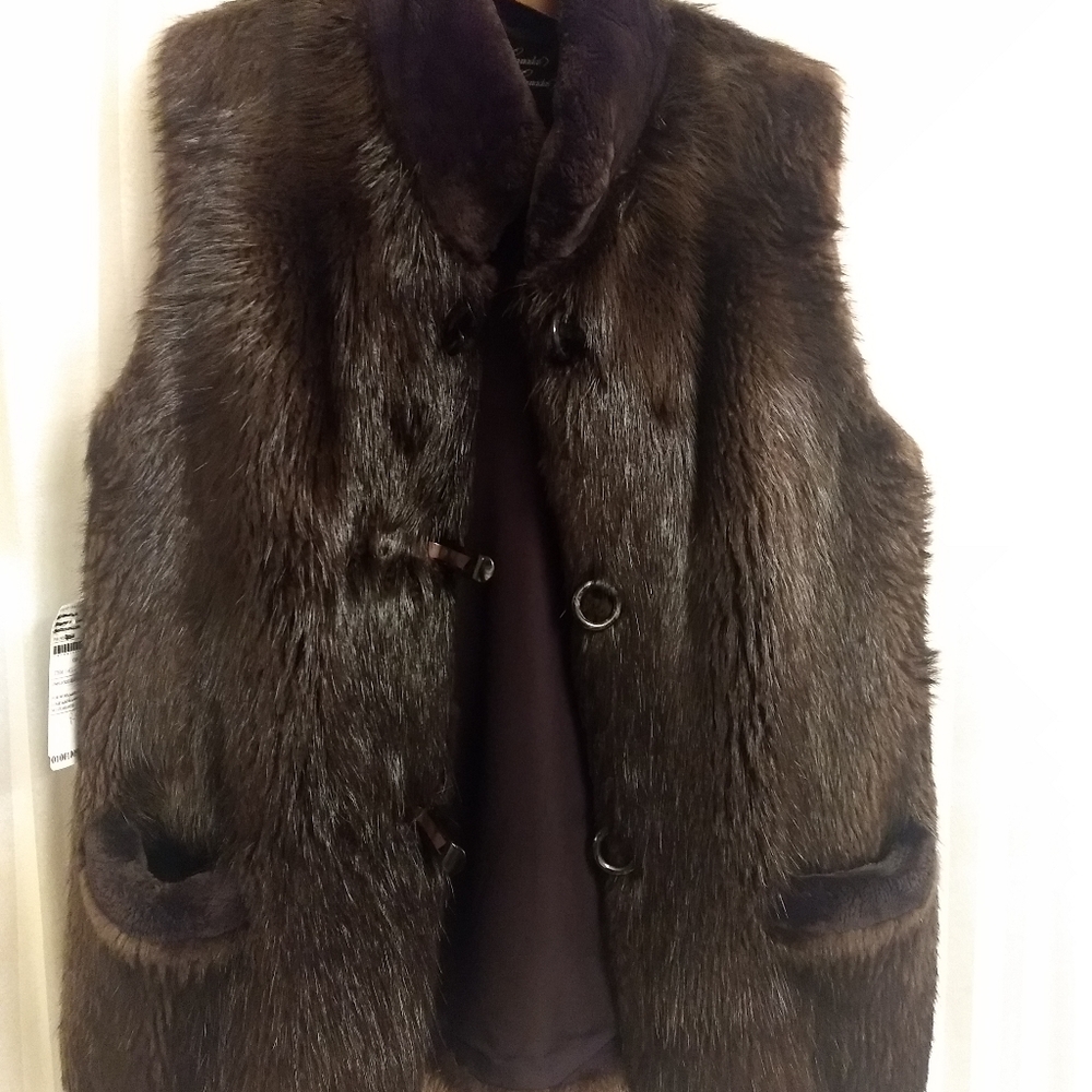 Fur vest